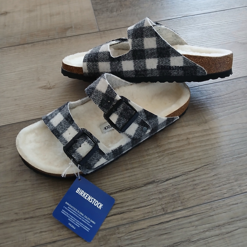 NWT Birkenstock Arizona Shearling Lined Plaid Sandals. Unisex. Size 40 (L 9 M 7)